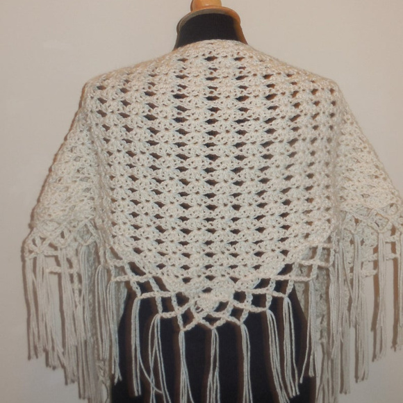 Crochet Shawl Long Fringe Scarf Triangle Handmade - Picture 6 of 7